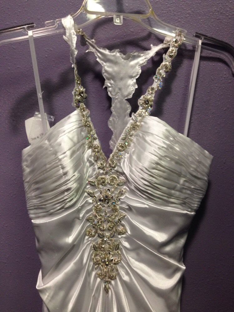 Clarisse Prom Dress White Halter vneck size 10 - Beautique Online Store